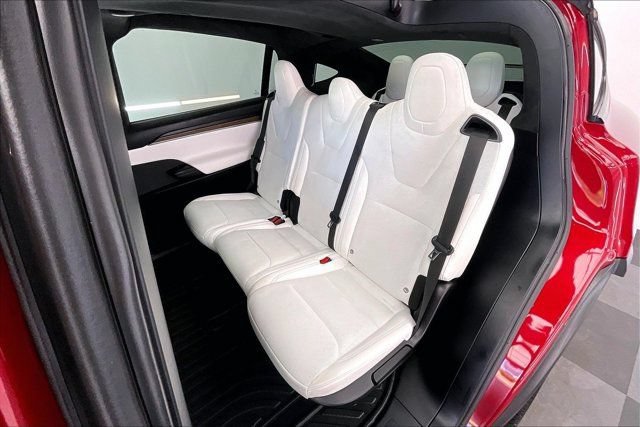 Used 2023 Tesla Model X AWD/4WD image 19
