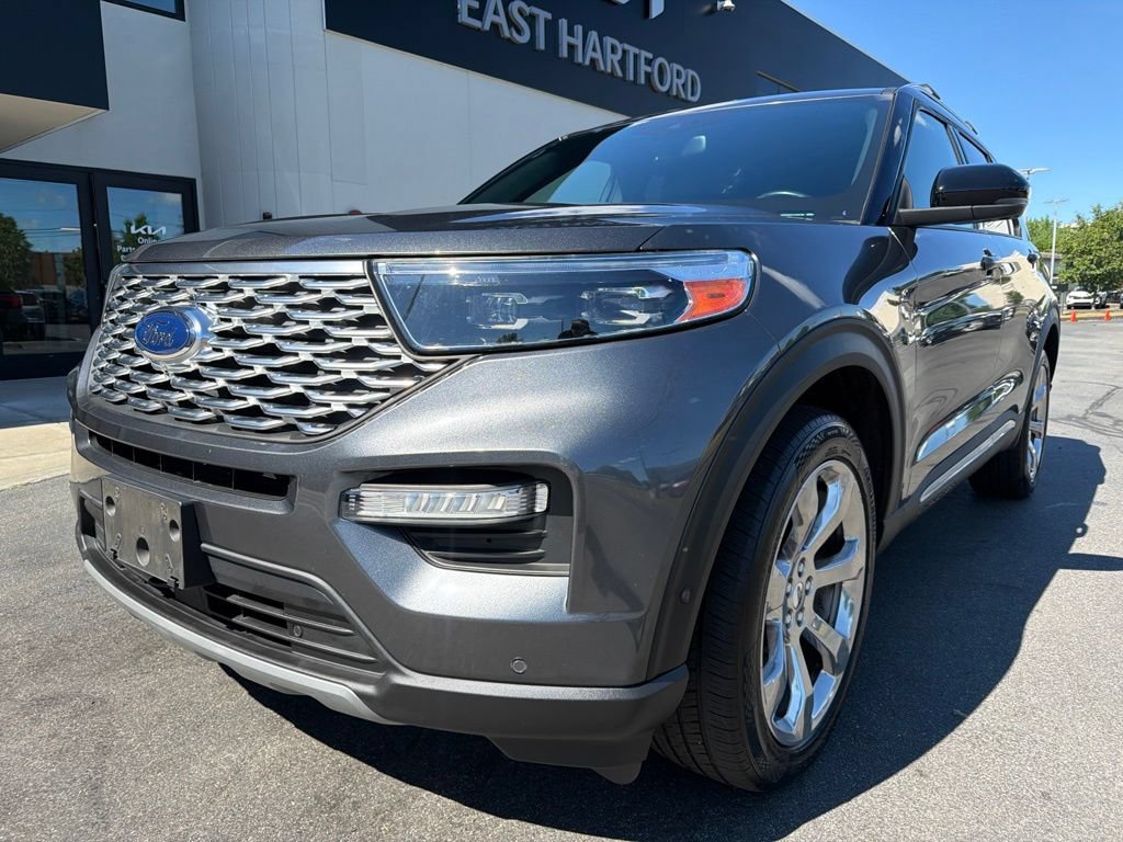 Used 2020 Ford Explorer Platinum w/ Premium Technology Package AWD/4WD image 3