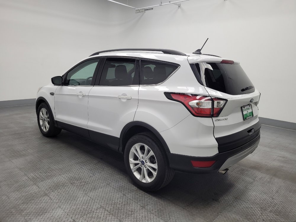 Used 2018 Ford Escape SEL w/ Ford Safe & Smart Package image 3