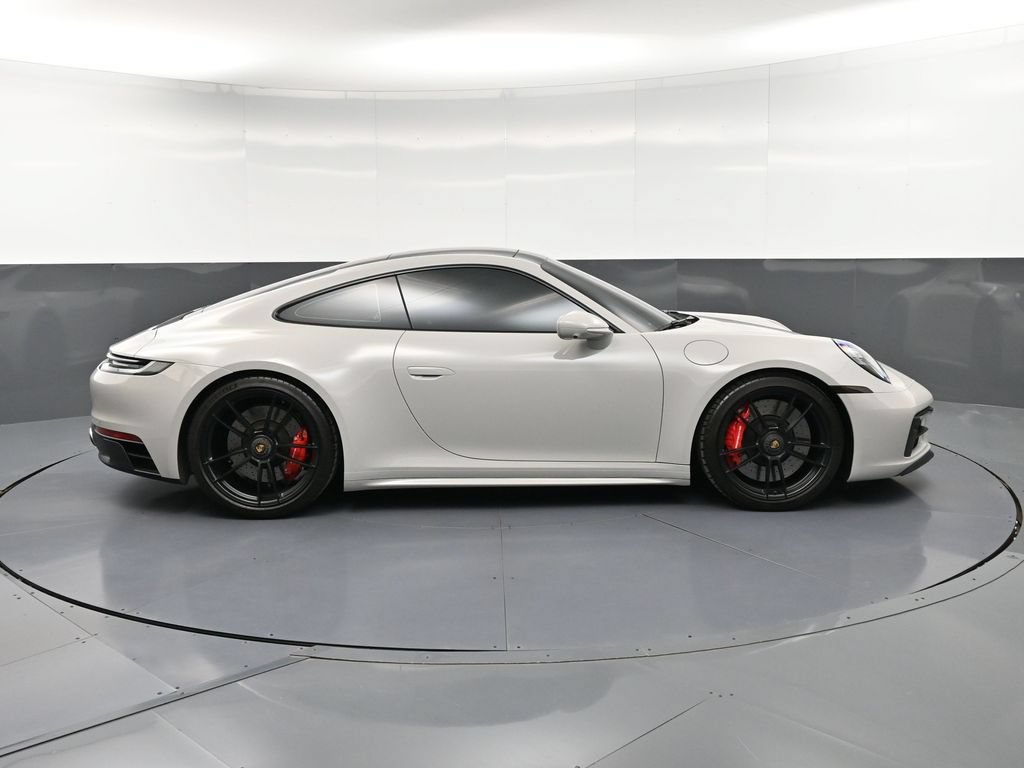 Certified 2024 Porsche 911 Carrera GTS RWD image 9