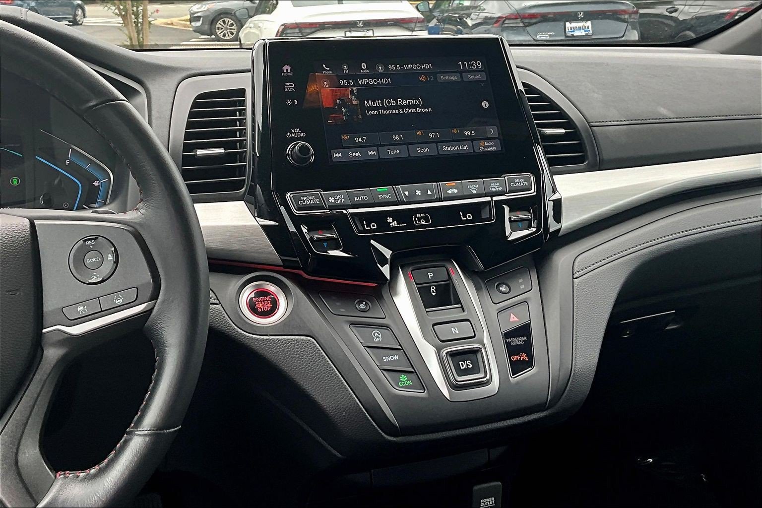 Used 2023 Honda Odyssey Sport image 6