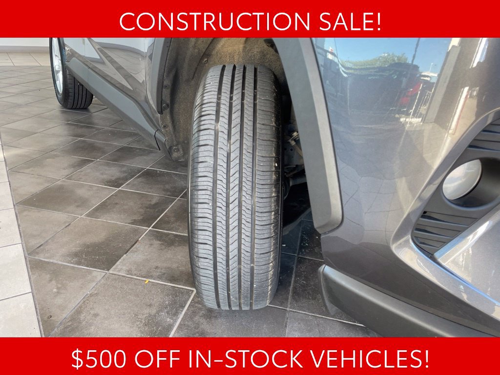 Used 2021 Toyota RAV4 XLE w/ Convenience Package AWD/4WD image 18