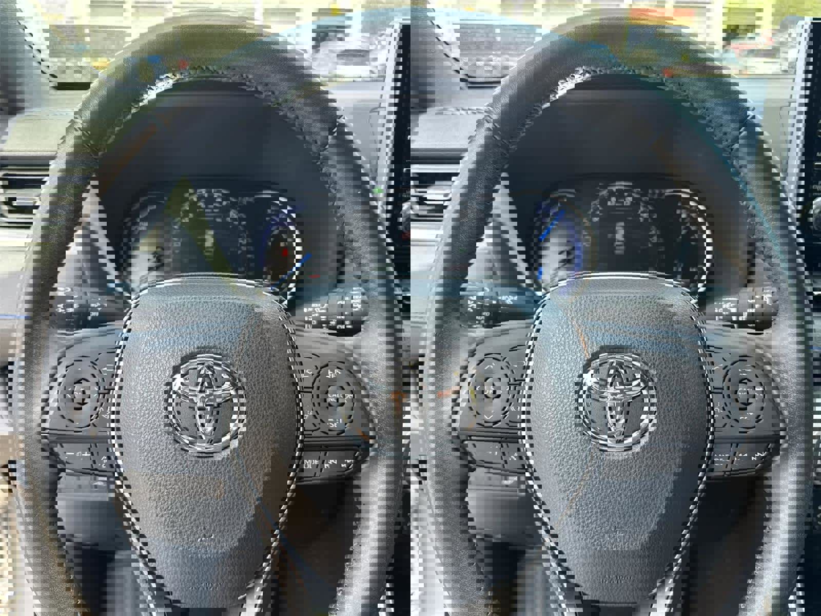 Used 2019 Toyota RAV4 XSE image 18