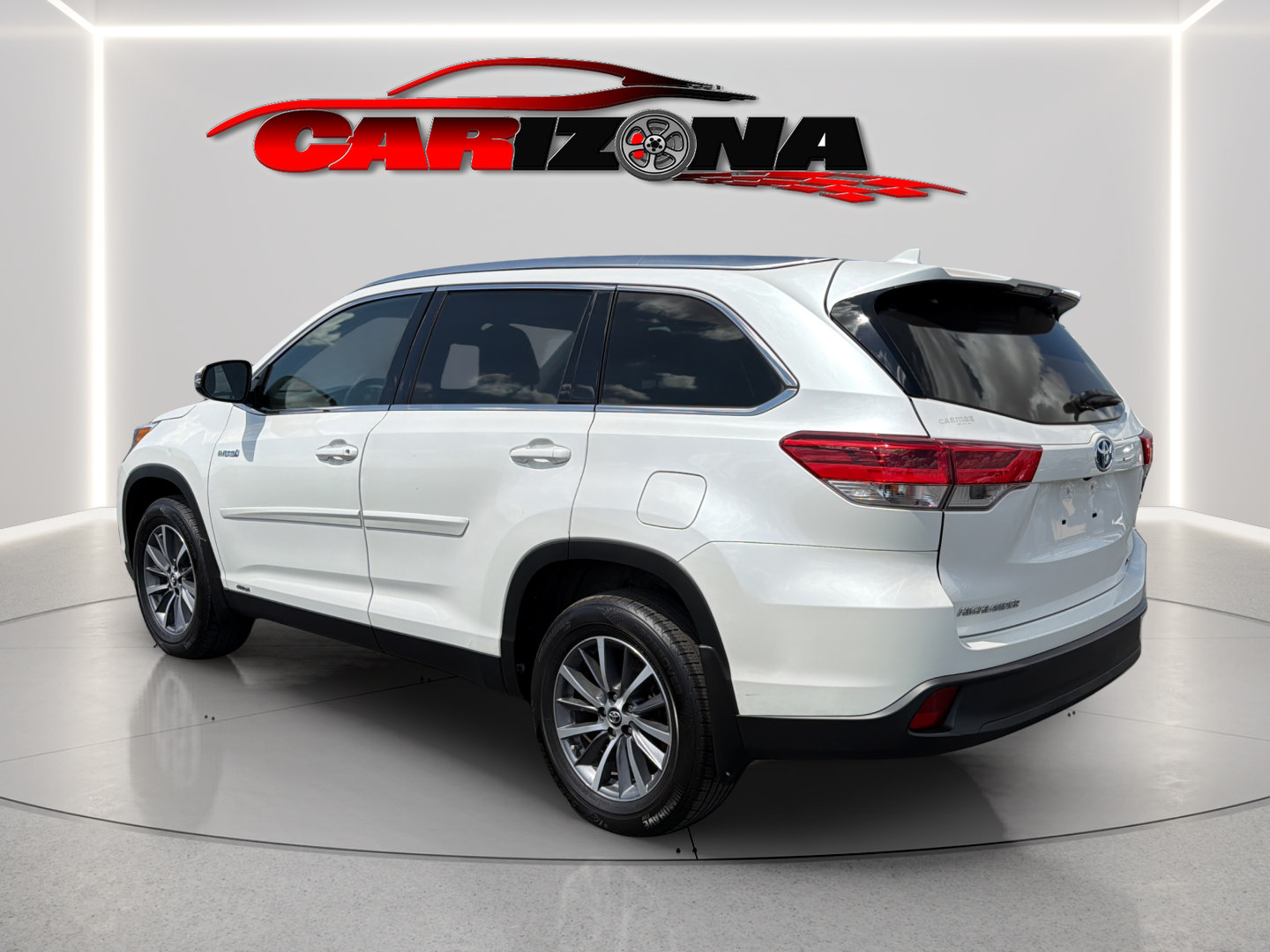 Used 2019 Toyota Highlander XLE AWD/4WD image 9