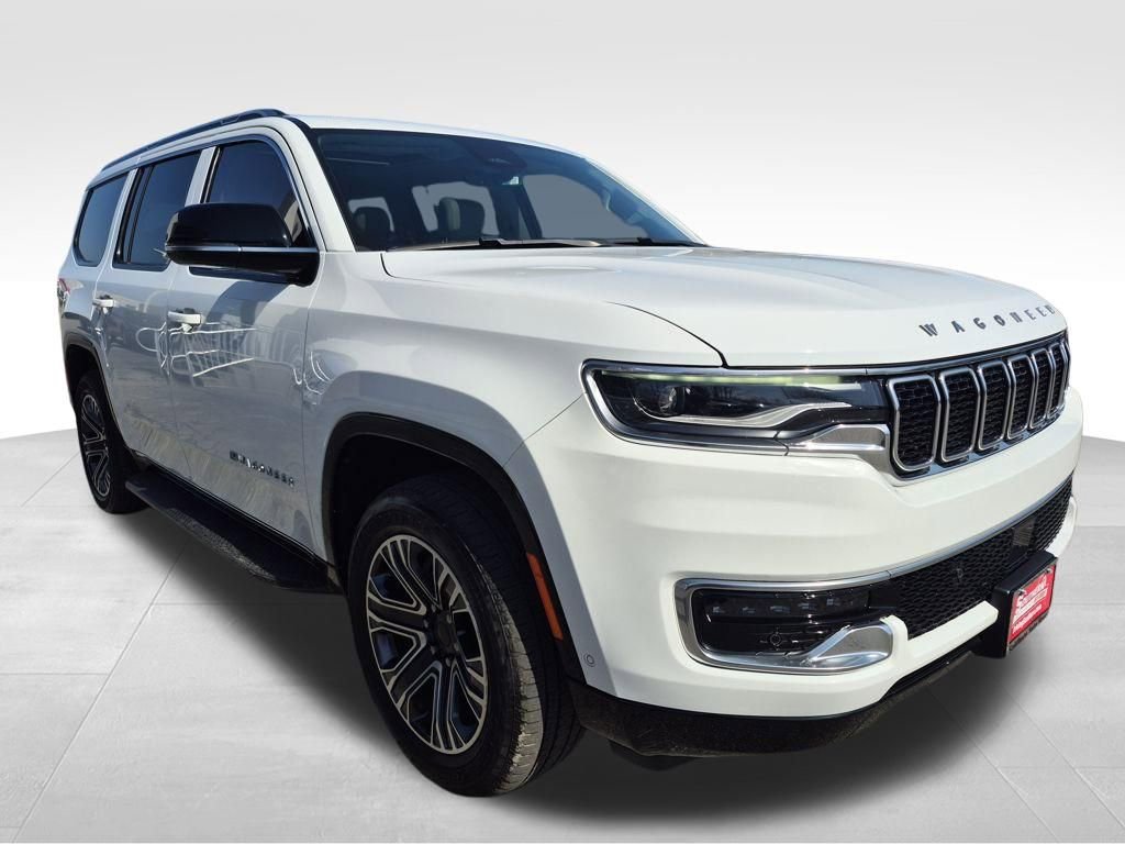 Used 2023 Jeep Wagoneer 2WD w/ Premium Group I image 7