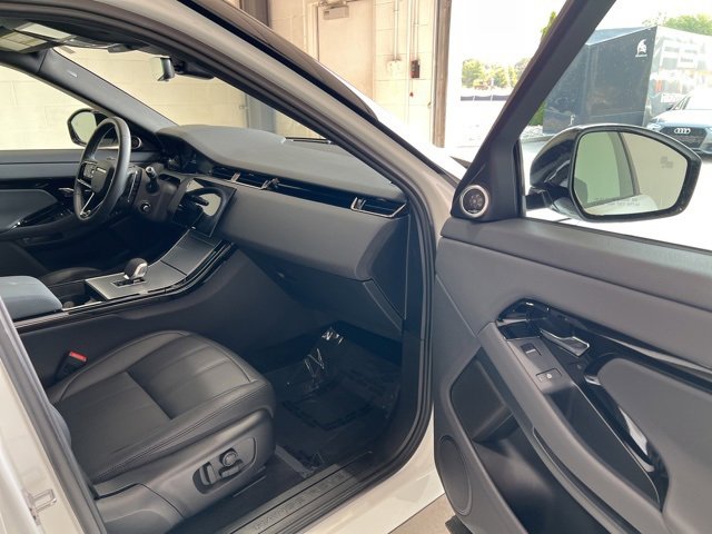 Used 2025 Land Rover Range Rover Evoque S image 44