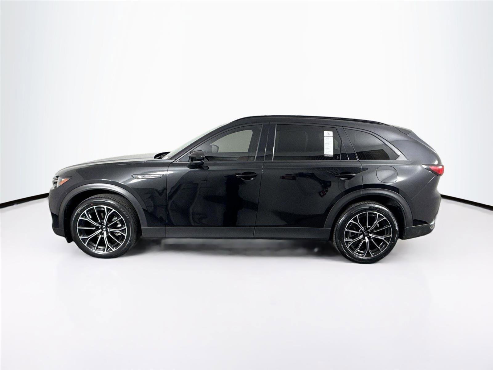 Certified 2025 MAZDA CX-70 Plug-In Hybrid w/ Premium Plus AWD/4WD image 14