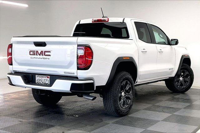Used 2024 GMC Canyon Elevation image 13