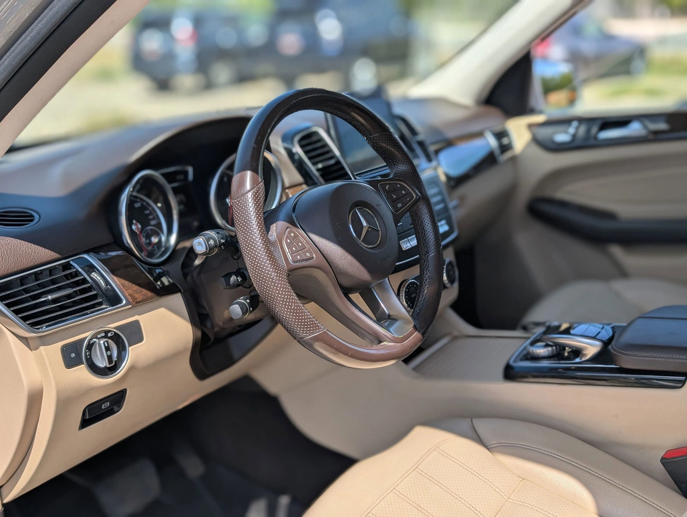 Used 2016 Mercedes-Benz GLE 350 image 9