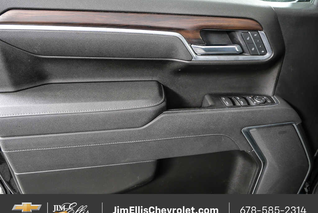 Certified 2025 GMC Sierra 1500 SLT AWD/4WD image 6