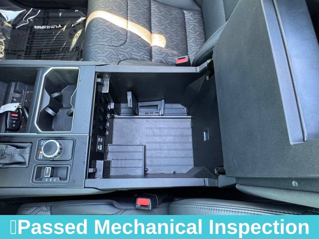 Used 2023 Toyota Tundra Limited image 35