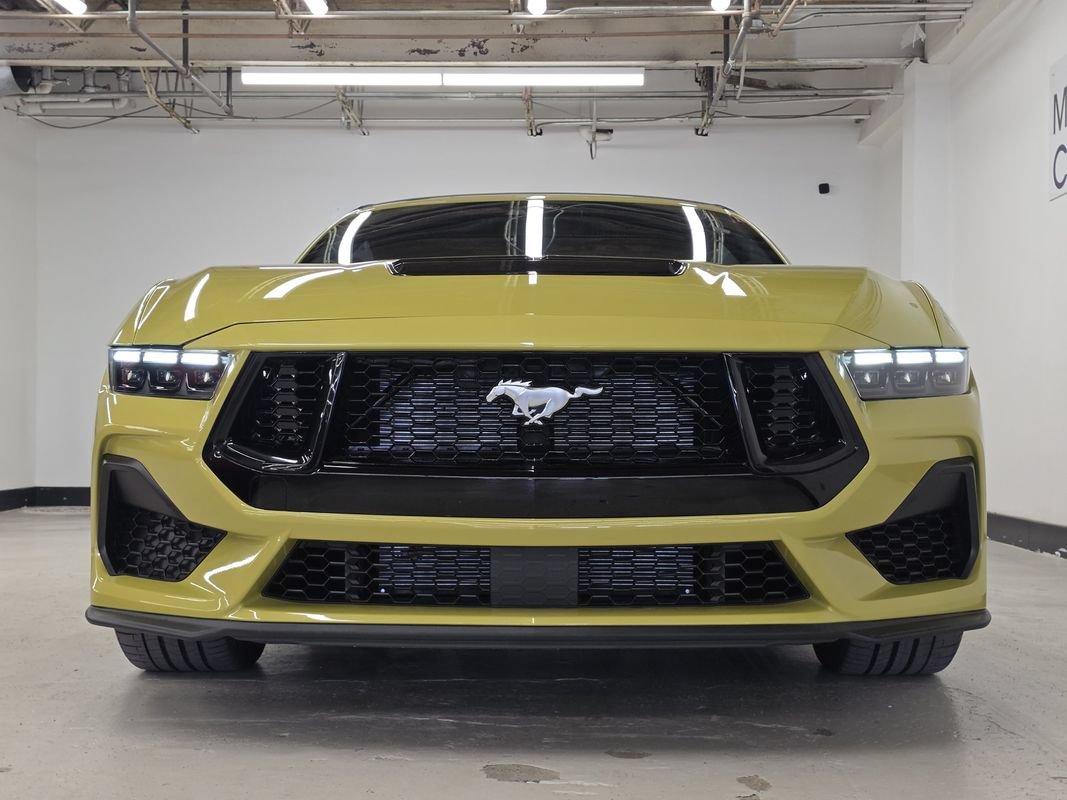Used 2025 Ford Mustang GT Premium w/ GT Performance Package RWD image 6
