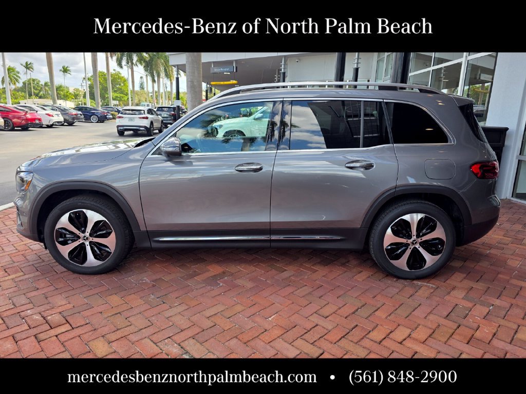 Used 2026 Mercedes-Benz GLB 250 image 3