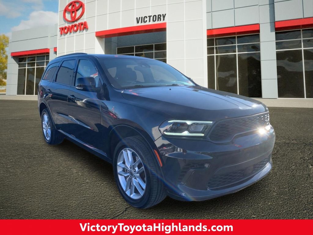 Used 2024 Dodge Durango GT image 1
