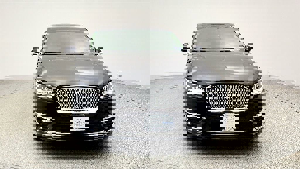 Used 2017 Lincoln MKZ Premiere image 2