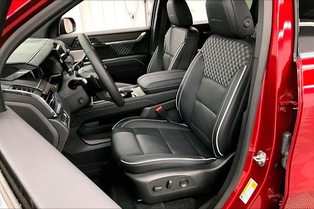 Used 2025 GMC Acadia Denali w/ Super Cruise Package image 22