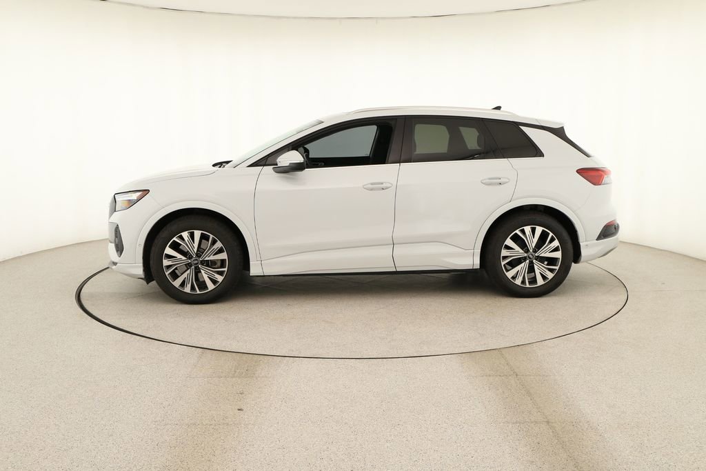Used 2023 Audi Q4 e-tron Premium Plus w/ Premium Plus RWD image 2