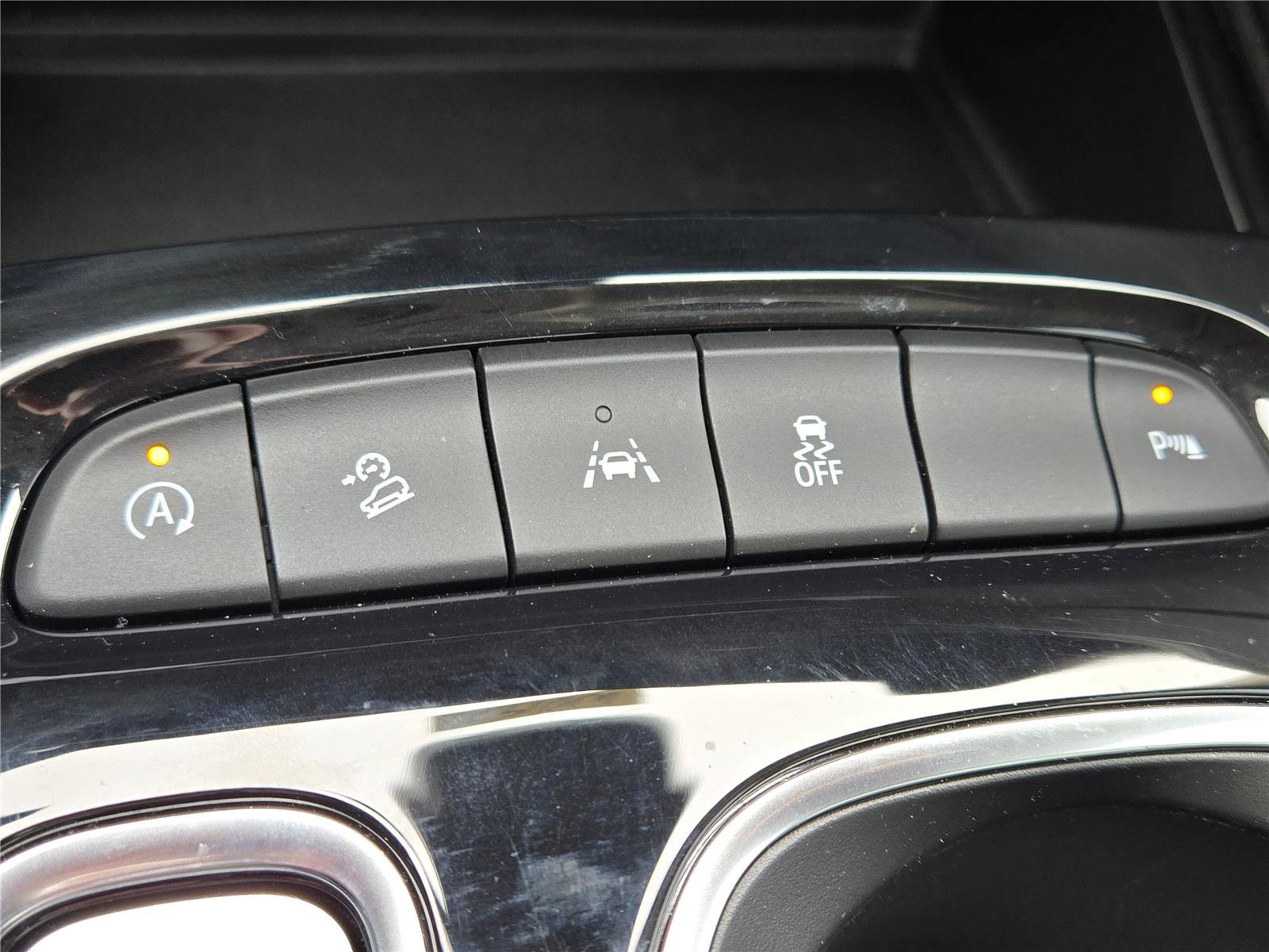 Used 2023 Buick Envision Essence w/ Technology Package I AWD/4WD image 28