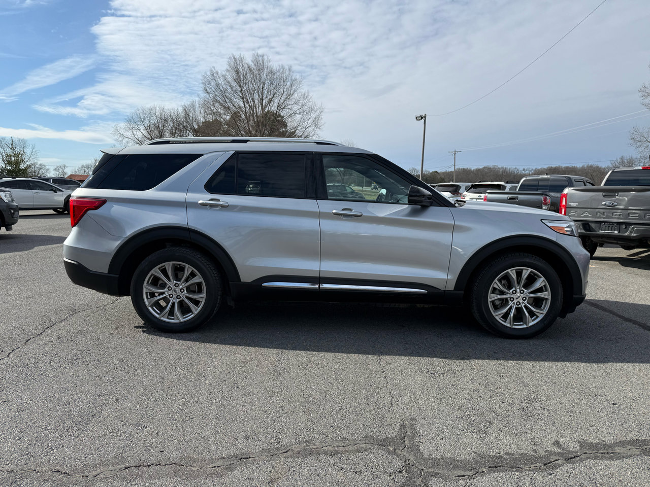 Used 2020 Ford Explorer Limited image 7