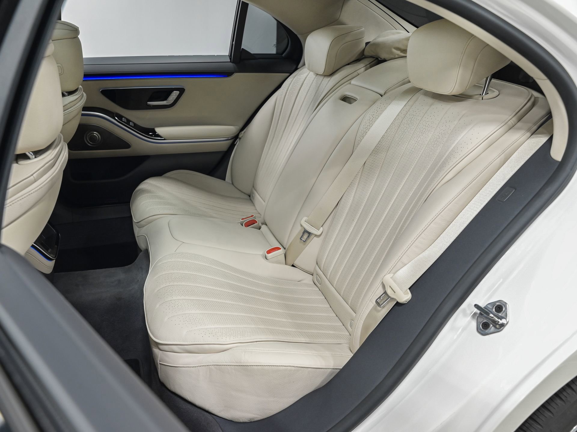 Used 2022 Mercedes-Benz S 500 4MATIC image 27