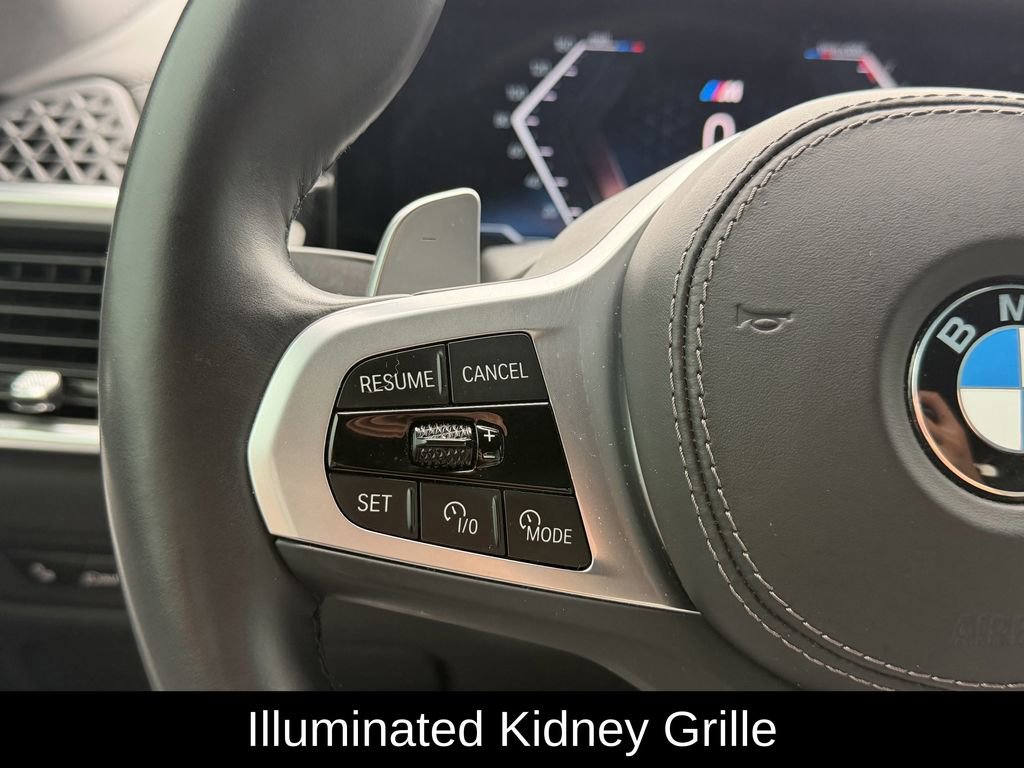 Used 2024 BMW X5 xDrive40i w/ M Sport Package AWD/4WD image 16