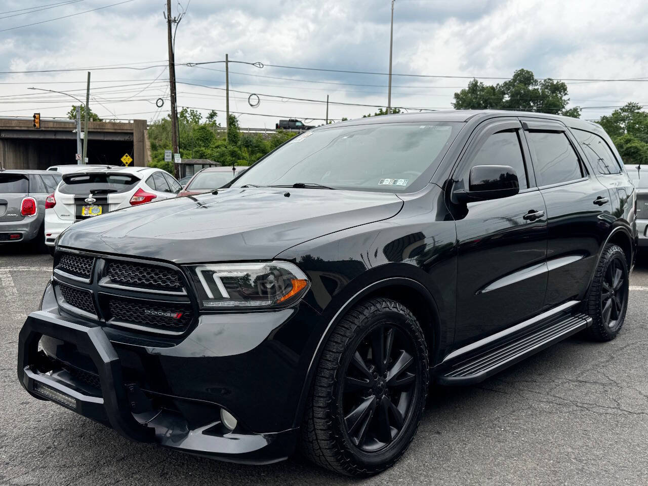 Used 2013 Dodge Durango SXT w/ Rallye Appearance Group AWD/4WD image 2