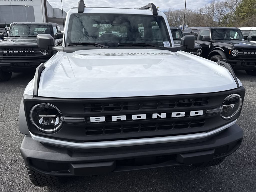 New 2025 Ford Bronco 2-Door w/ Sasquatch Package AWD/4WD video 2