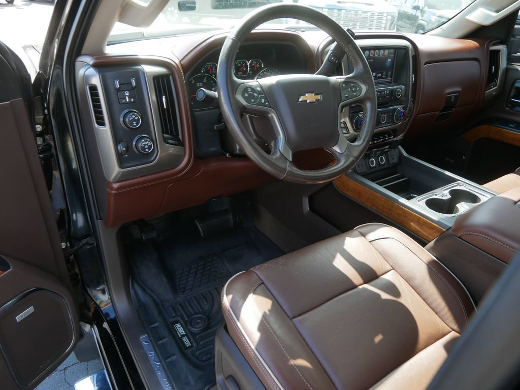Used 2016 Chevrolet Silverado 3500 High Country w/ Duramax Plus Package AWD/4WD image 18