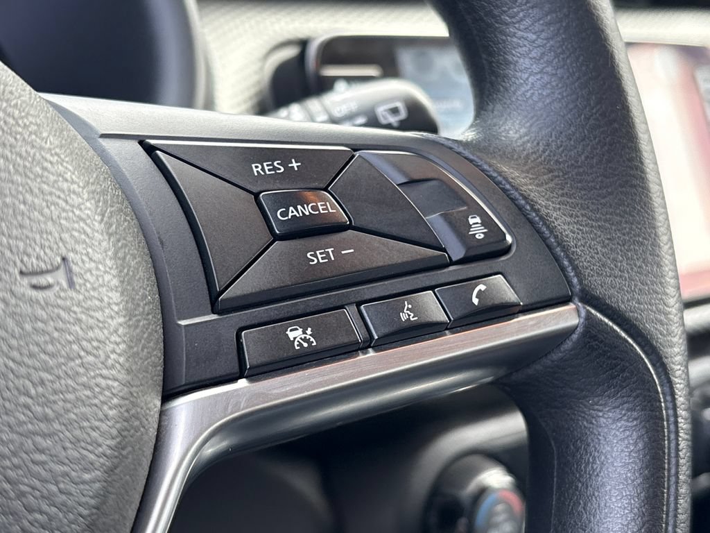 Used 2022 Nissan Kicks SV FWD image 9