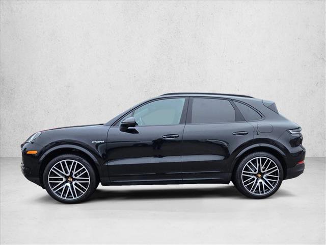 Used 2025 Porsche Cayenne E-Hybrid image 8