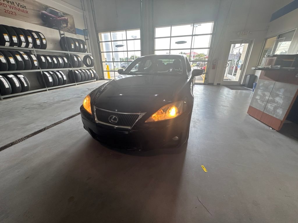 Used 2013 Lexus IS 250 RWD image 3