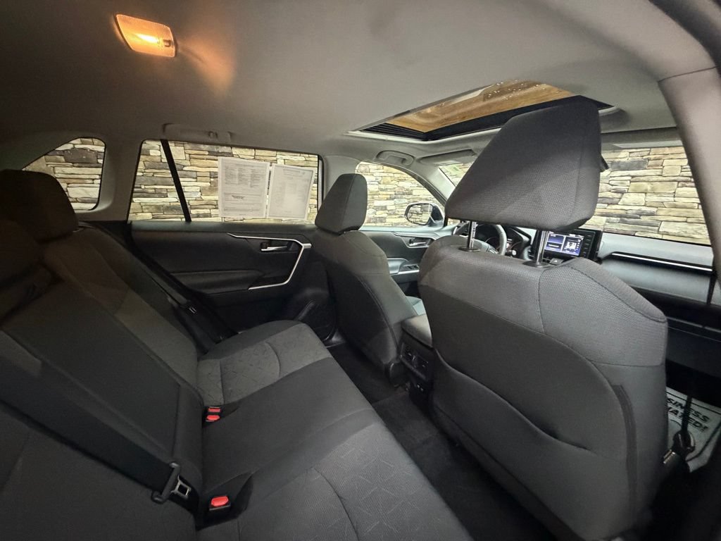 Used 2020 Toyota RAV4 XLE w/ Convenience Package AWD/4WD image 29