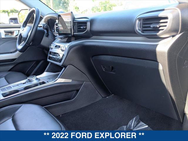 Certified 2022 Ford Explorer XLT w/ Equipment Group 202A image 24