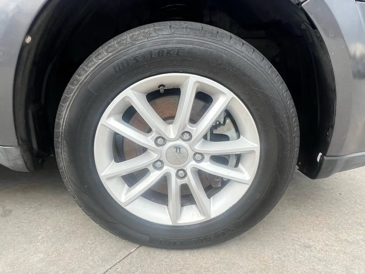 Used 2015 Dodge Journey SXT w/ Flexible Seating Group FWD image 35