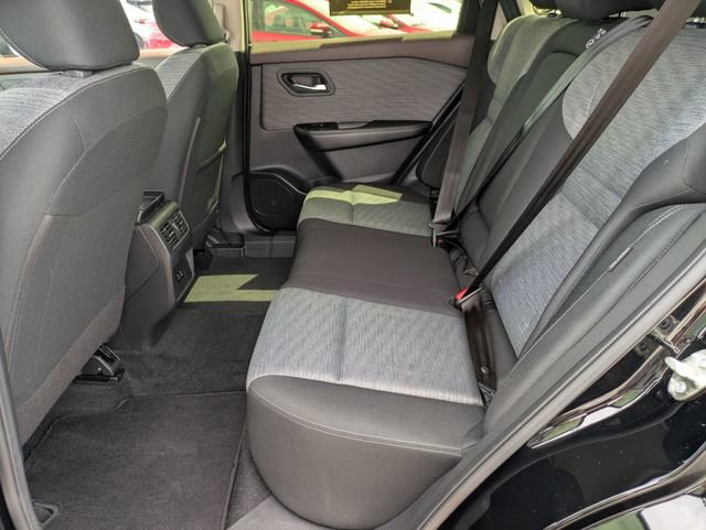 Used 2023 Nissan Rogue SV FWD image 24