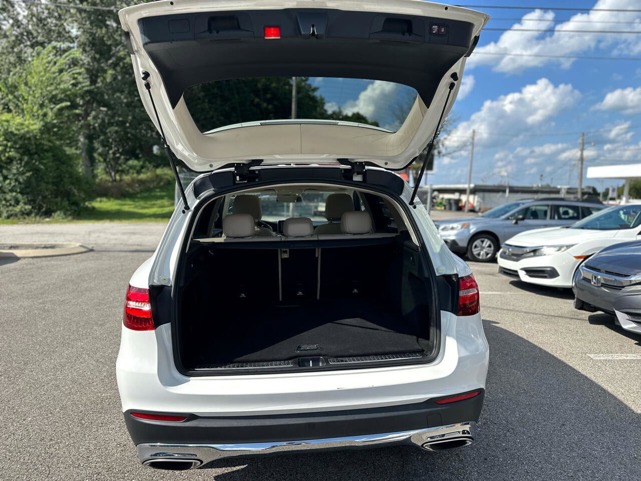 Used 2018 Mercedes-Benz GLC 300 4MATIC image 35