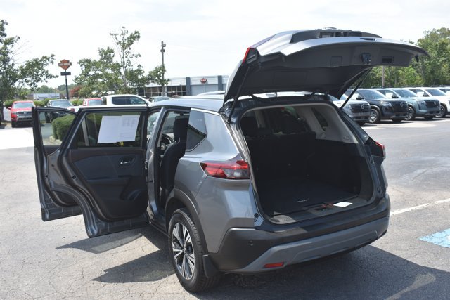 Used 2023 Nissan Rogue SV FWD image 16