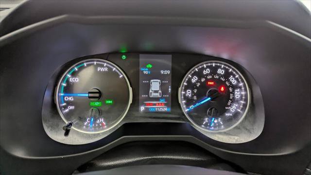 Used 2022 Toyota RAV4 XLE Premium AWD/4WD image 22