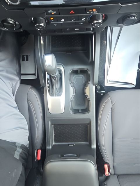 Certified 2024 Nissan Frontier SV image 15
