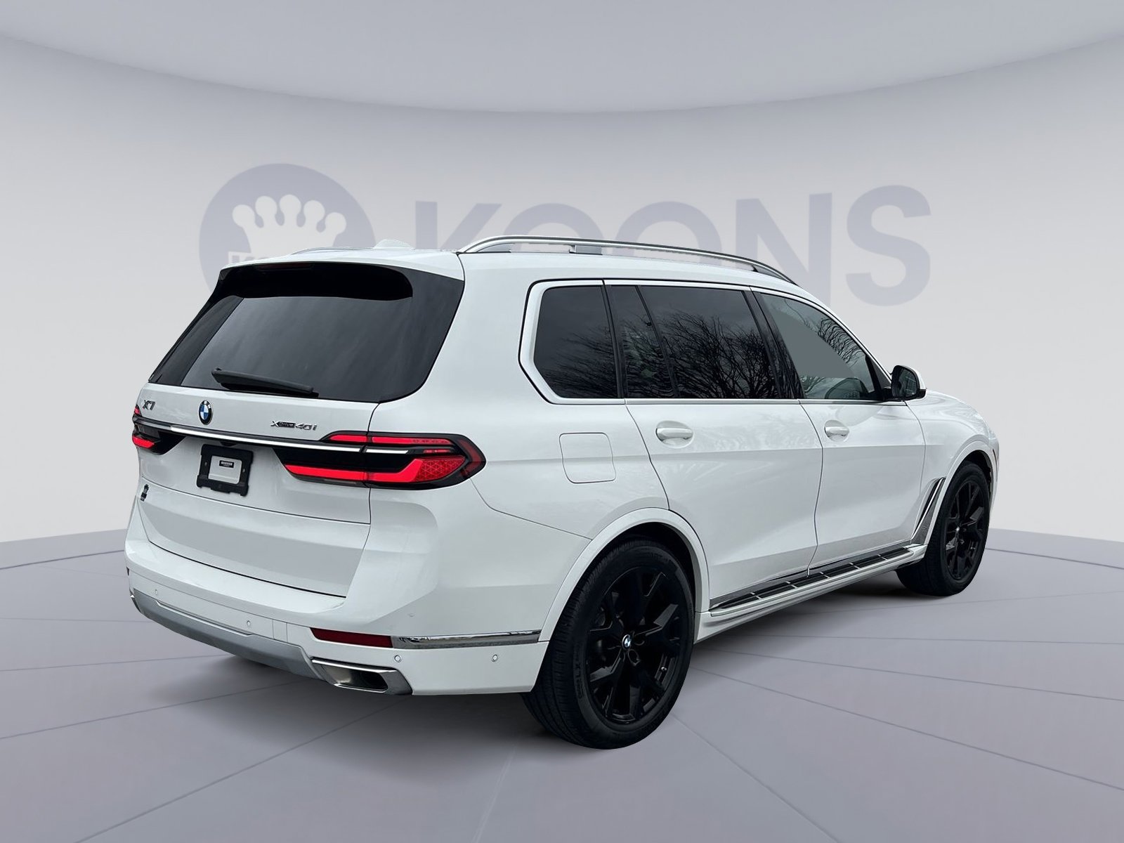 Used 2024 BMW X7 xDrive40i w/ Premium Package image 7