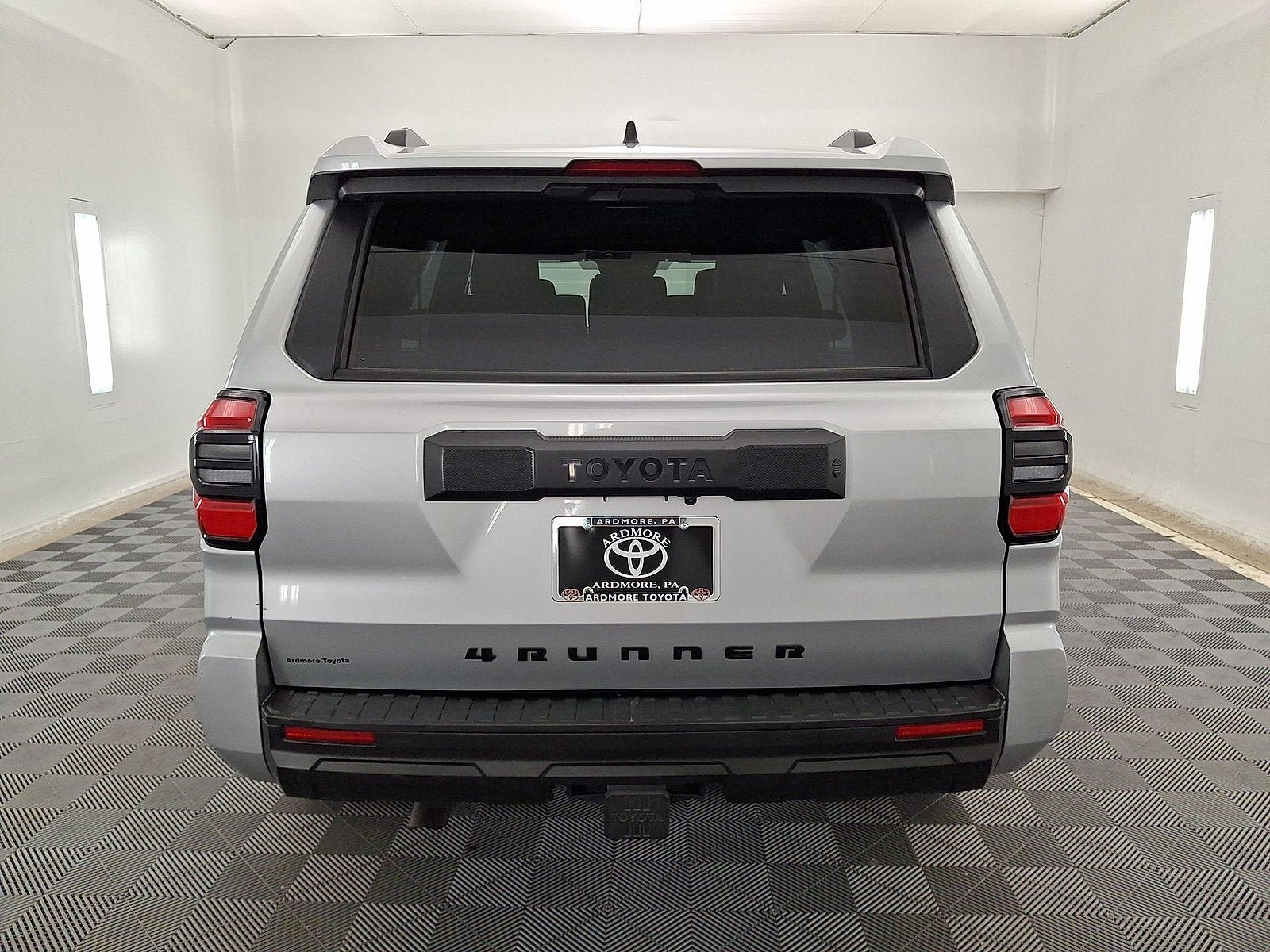 Certified 2025 Toyota 4Runner SR5 AWD/4WD image 14