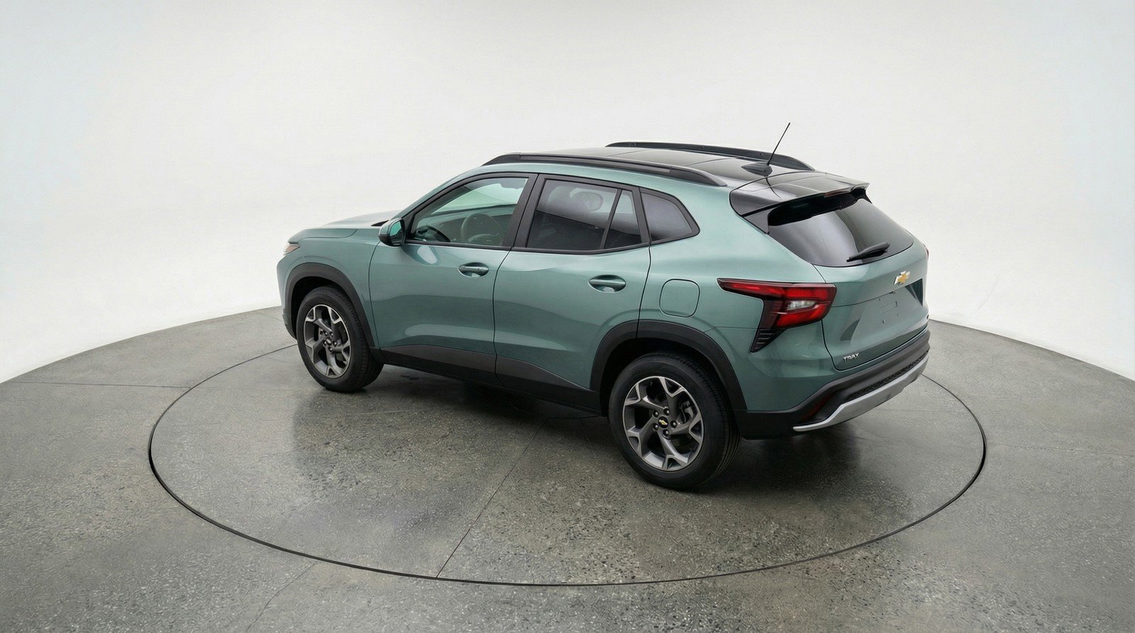Used 2025 Chevrolet Trax LT FWD image 6