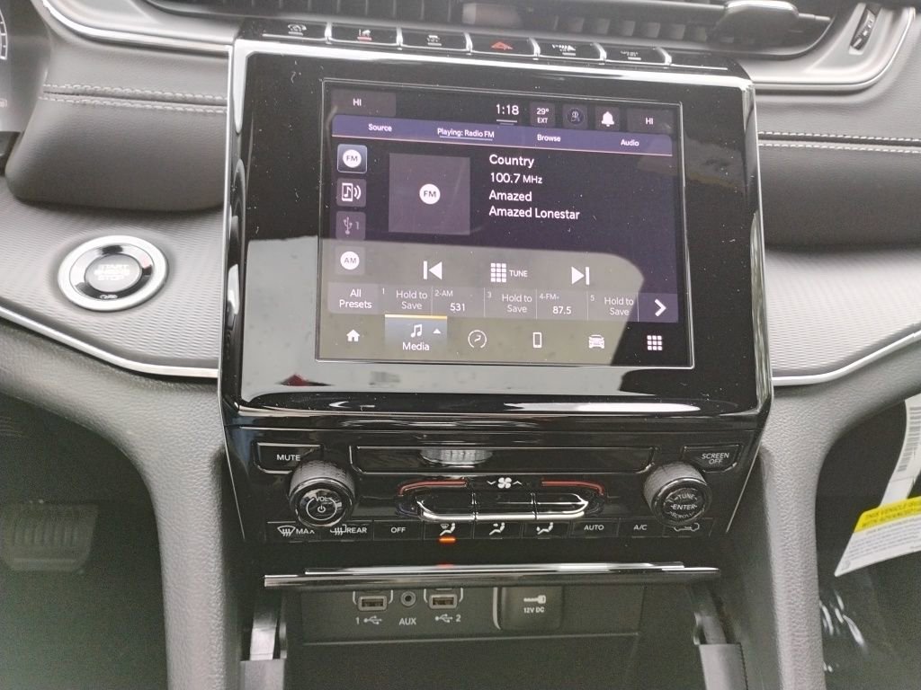 New 2025 Jeep Grand Cherokee 4WD image 26