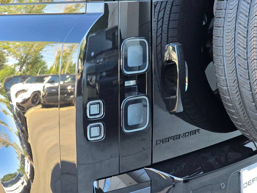 New 2026 Land Rover Defender 110 S AWD/4WD image 35