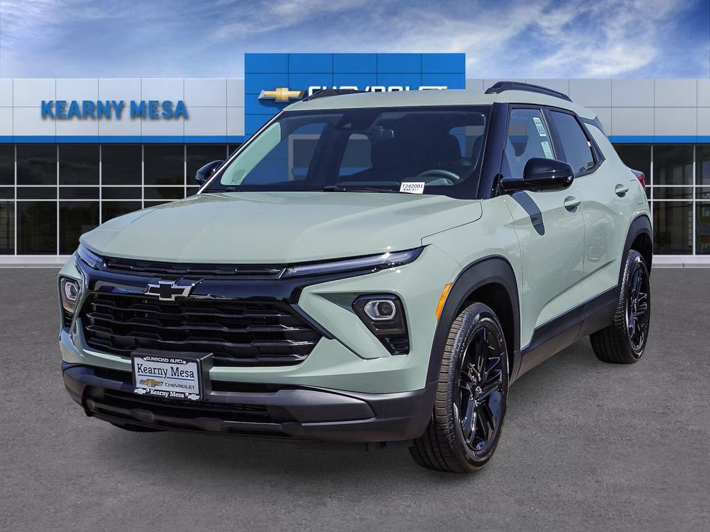 New 2026 Chevrolet TrailBlazer LT w/ Midnight Edition FWD image 3