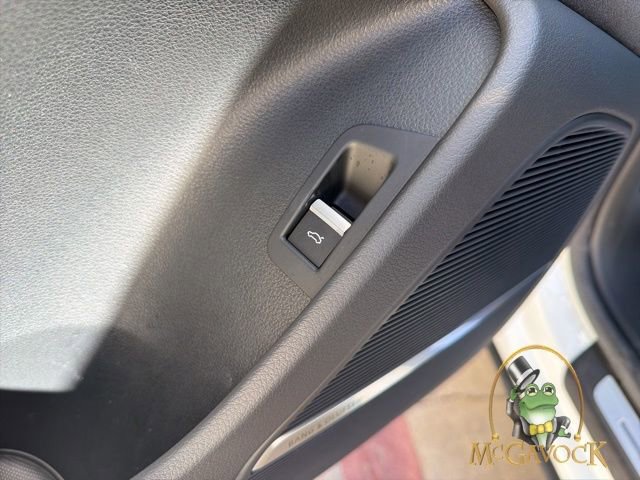 Used 2024 Audi SQ8 Prestige w/ Prestige Package image 11