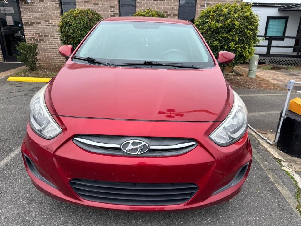 Used 2017 Hyundai Accent SE image 2