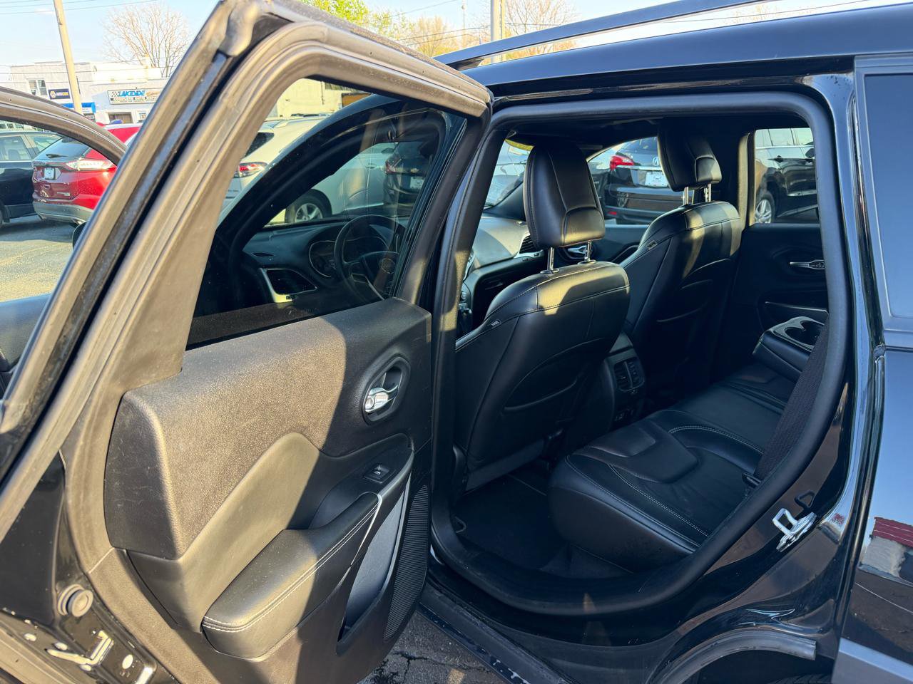 Used 2021 Jeep Cherokee Latitude Lux 80th Anniv w/ Quick Order Package 26U 80TH AWD/4WD image 9