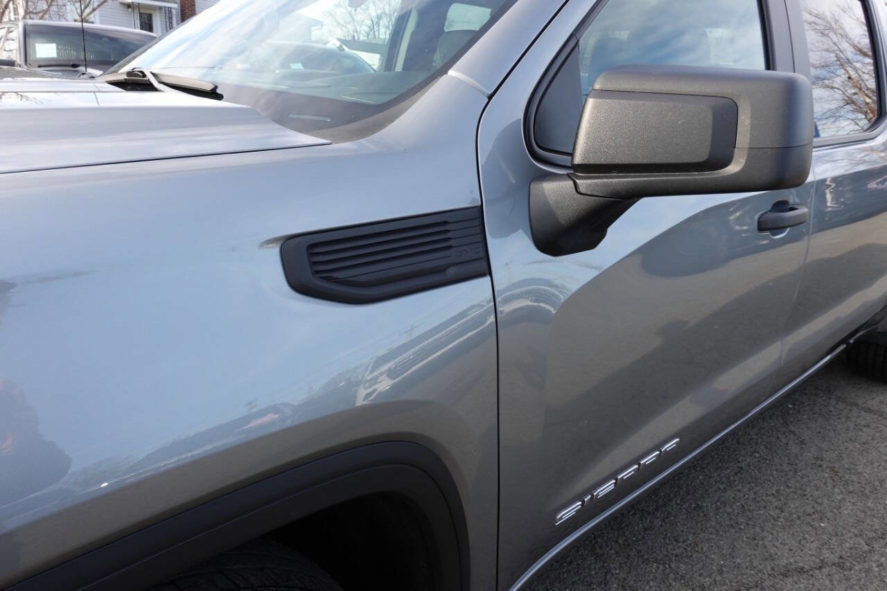 Used 2023 GMC Sierra 1500 Pro w/ Graphite Edition image 7