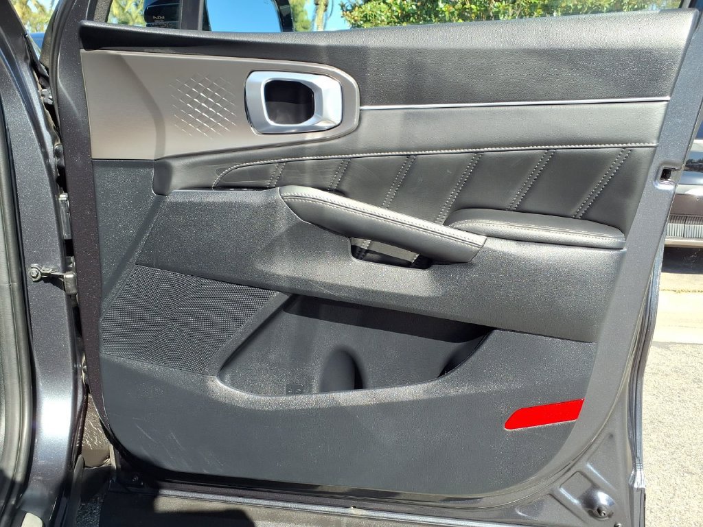 Certified 2023 Kia Sorento SX FWD image 20
